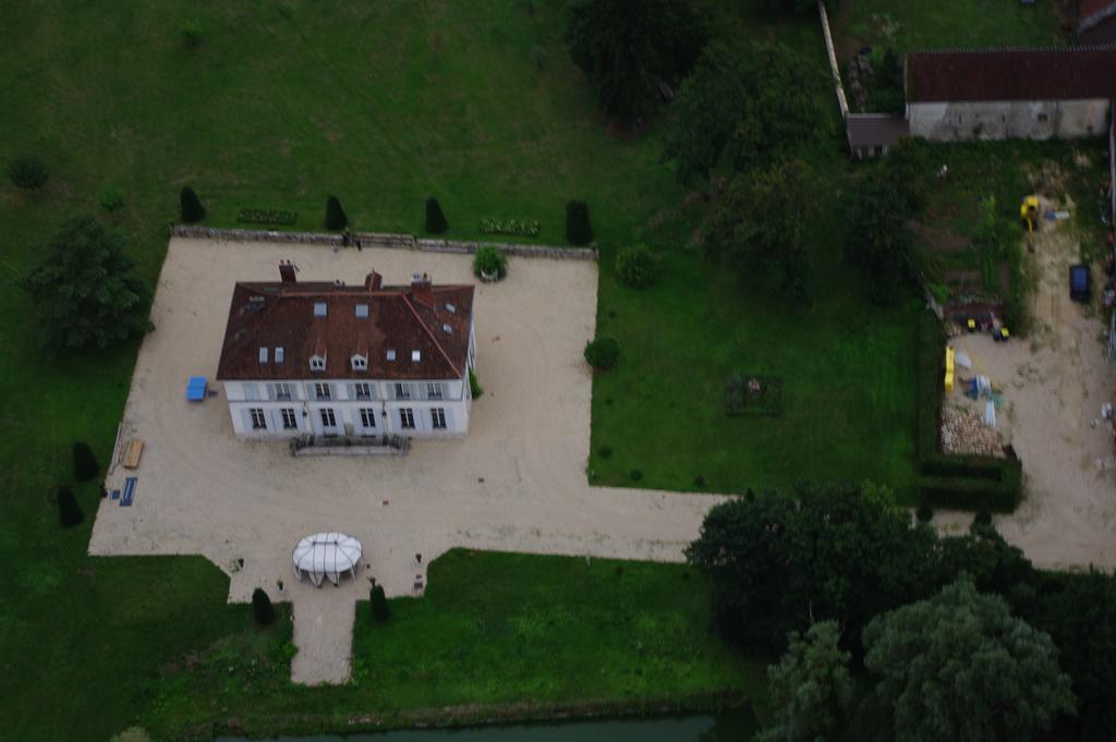 Chateau De Pommeuse Buitenkant foto