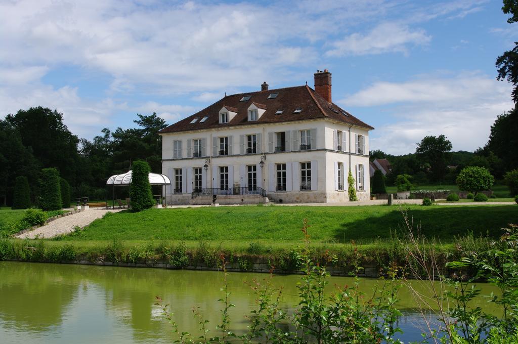 Chateau De Pommeuse Buitenkant foto
